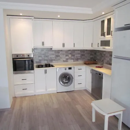 3 Bedroom Alure Apartament