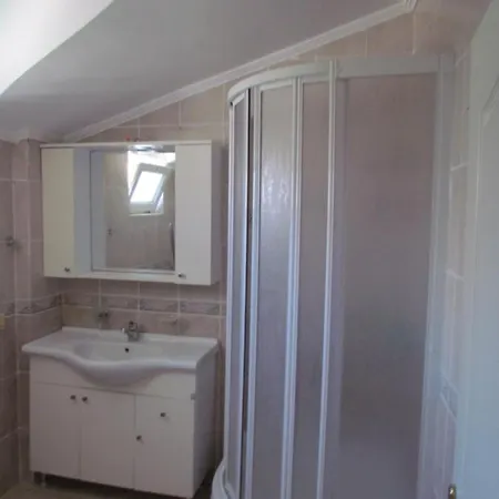 3 Bedroom Alure * Side